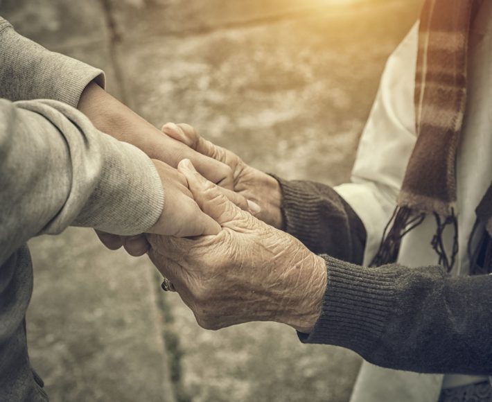 old-man-woman-holding-hands